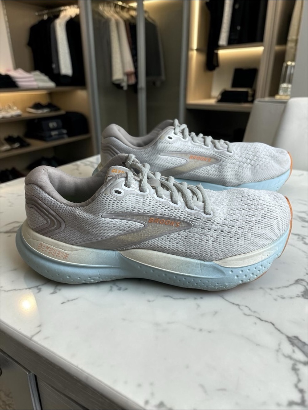 Brooks Glycerin Women’s Size 8.5 Gray Light Blue Plush Running Sneakers